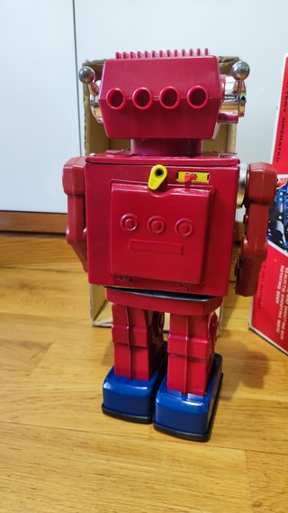 Robot Super Astronaut Rotate-O-Matic