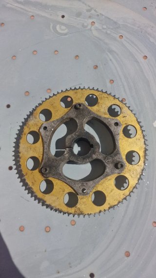 Corona y Buje Kart Eje 30mm