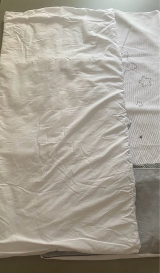 Edredón cuna. Funda conejito y estrellas y relleno