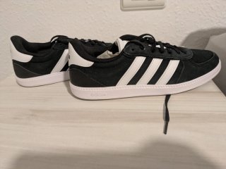 Zapatillas Adidas Unisex Negras y Blancas Talla 40