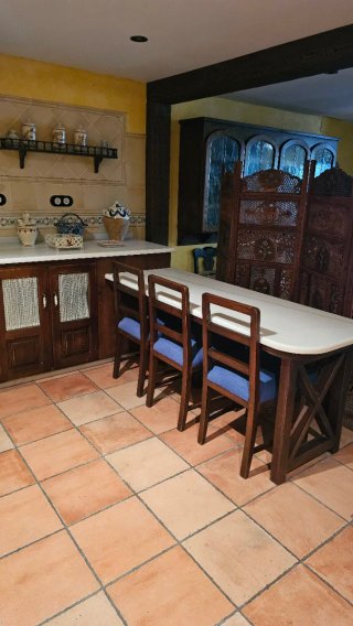Cocina Rústica Madera y Baldosas