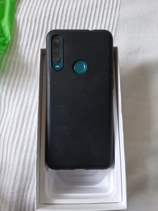 Móvil Alcatel Negro Reseteado