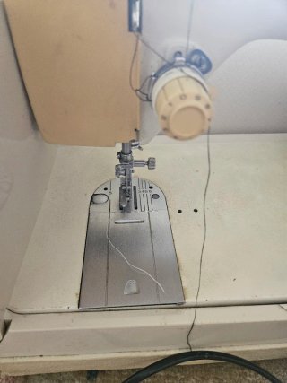Máquina de coser Singer 972