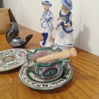 Conjunto figuras cerámica y metal