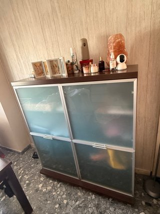 Vitrina 4 puertas gran capacidad