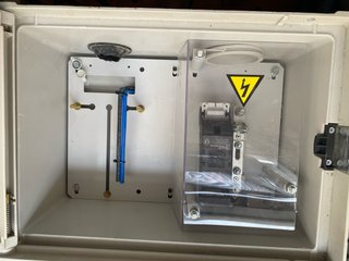Cuadro Eléctrico General + Puerta