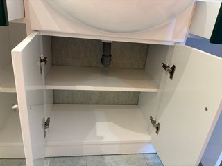 Lavabo de DM lacado y Corian
