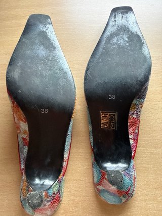 Mules elegantes de piel multicolor