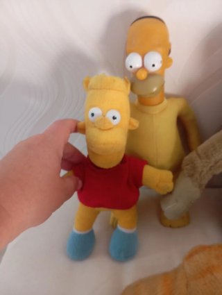 Lote de peluches: Bart,Homer,Tigre, Mono,Pato,Vaca