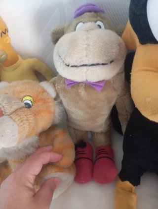 Lote de peluches: Bart,Homer,Tigre, Mono,Pato,Vaca