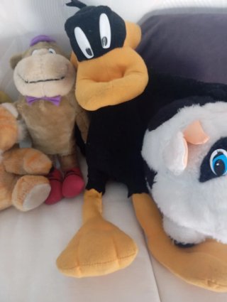 Lote de peluches: Bart,Homer,Tigre, Mono,Pato,Vaca