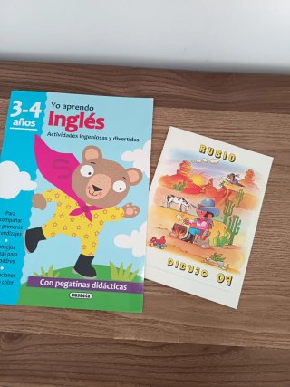 Cuadernos Ingles con pegatinas y dibujo preescolar