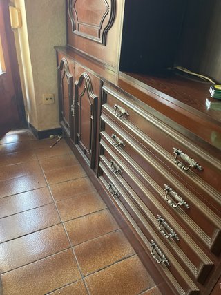 Mueble de salón madera y cristal