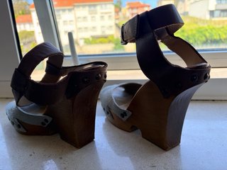 Zapatos de plataforma Hoss Intropia
