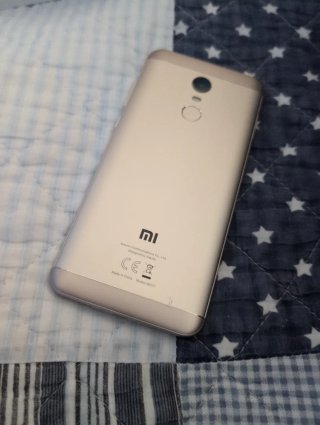 Xiaomi Redmi 5 Plus Rojo