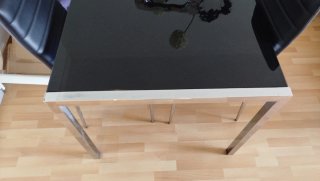 Mesa de comedor cristal y metal como nueva