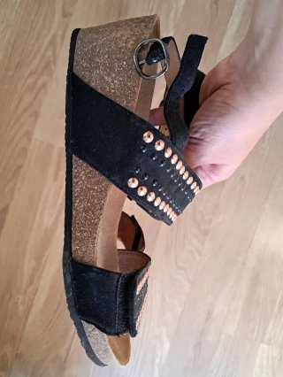 Sandalias Scholl Bioprint Talla 38 Tachuelas Dorad