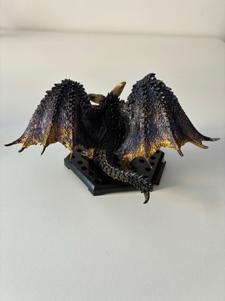 Monster Hunter Nergigante Archi-curtido Vol. 14