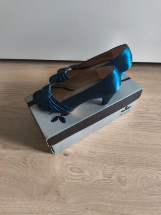 Zapatos de fiesta Lola Blue talla 36