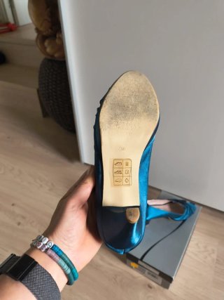 Zapatos de fiesta Lola Blue talla 36