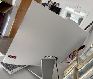 PC ASUS Ryzen Plata/Blanco