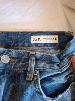 Pantalón vaquero Zara azul