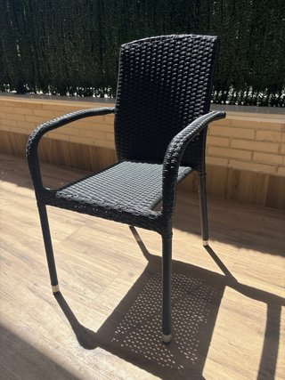 Mesa y 4 Sillas Jardín JYSK