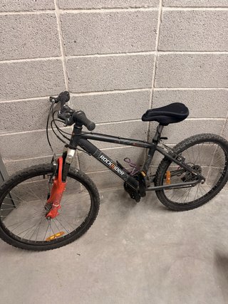 Bicicleta Rockraider Talla M Decathlon ruedas 24”