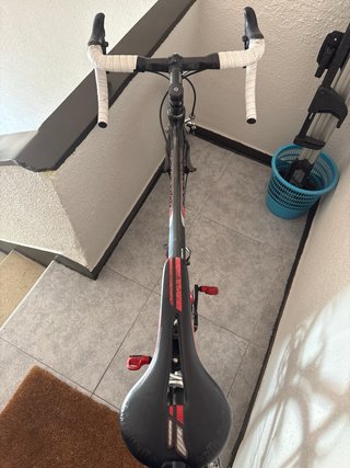 Bicicleta de carretera TITAN Carbono