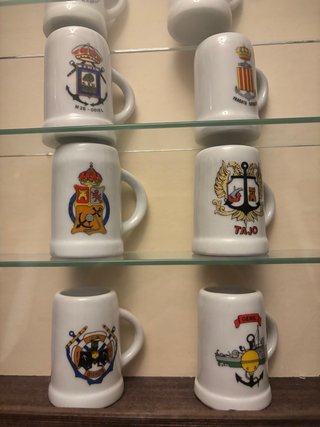 Jarras miniatura fragatas y cazaminas
