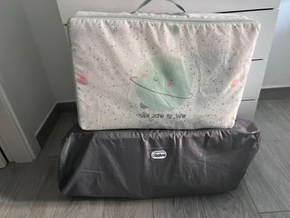 Cuna de viaje Asalvo + colchón Jané