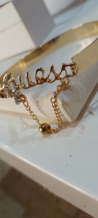 Pulsera Guess Dorada con Cadena y Perla