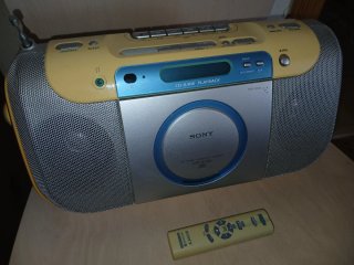 Radio vintage Cassette + CD Sony CFD-E100L + Mando