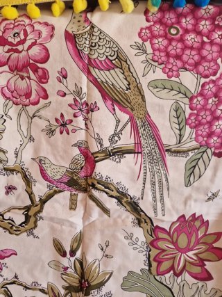 Toalla de playa con estampado floral y aves