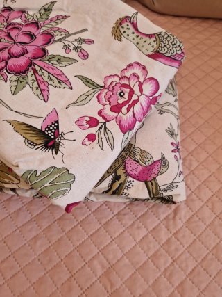 Toalla de playa con estampado floral y aves