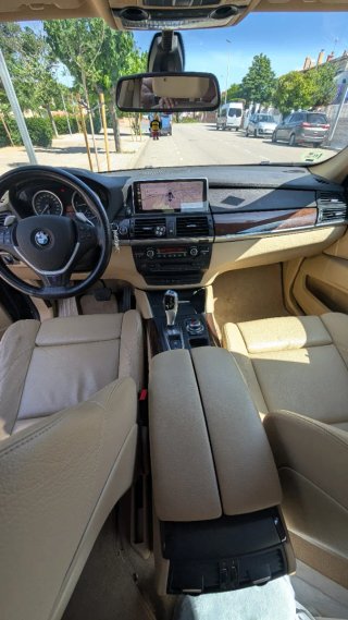 BMW X6 2011