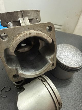 Cilindro y pistón minimoto