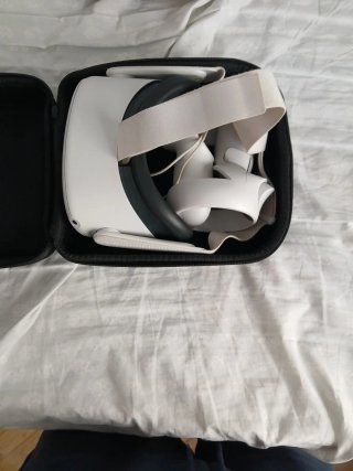 Occhiali VR Meta Quest 2