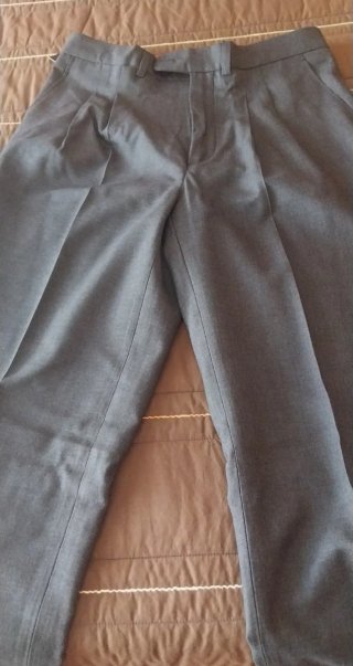 12 Pantalones de vestir grises
