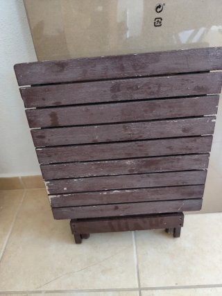 Mesa pequeña madera plegable terraza.