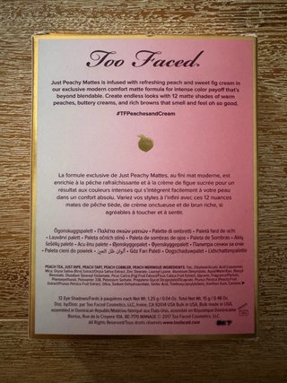 Too Faced Just Peachy Mattes - Paleta de sombras