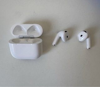 Auriculares AirPods 4 anc