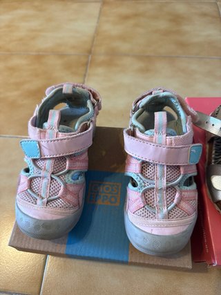 Lote 3 pares calzado niña talla 24