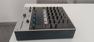 Mesa de Mezclas Numark M6 USB