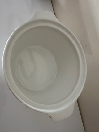 Sopera de porcelana con rosas