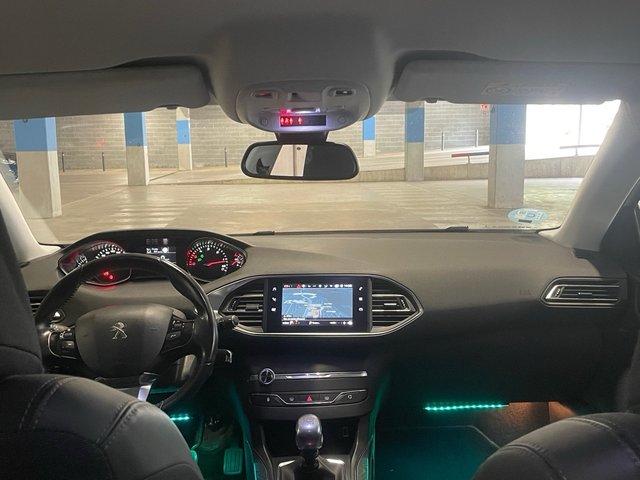 Peugeot 308 HDI Pegatina C 2017 (garantia premium)