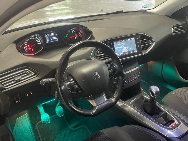 Peugeot 308 HDI Pegatina C 2017 (garantia premium)