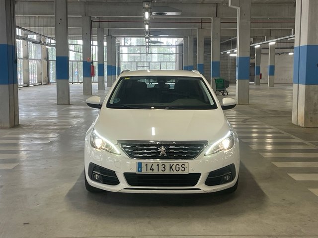 Peugeot 308 HDI Pegatina C 2017 (garantia premium)
