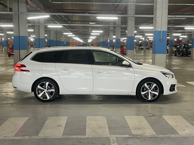 Peugeot 308 HDI Pegatina C 2017 (garantia premium)