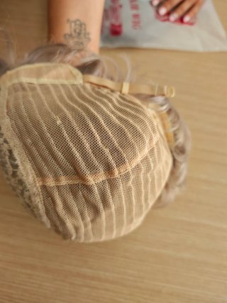 Peluca pelo natural gris